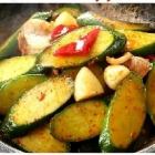 【野菜】ジャガイモの細切り炒め/キュウリの湖南風鍋煮　各