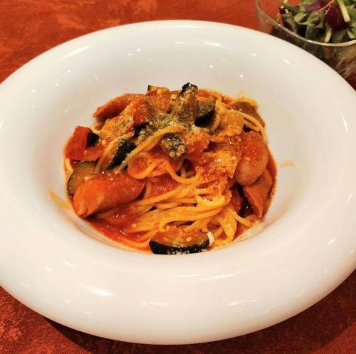 "Value Lunch Set" Tomato Garlic Pasta