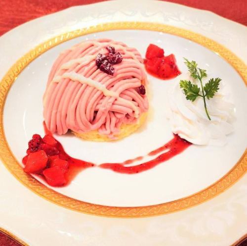 [Amaou Strawberry Mont Blanc]