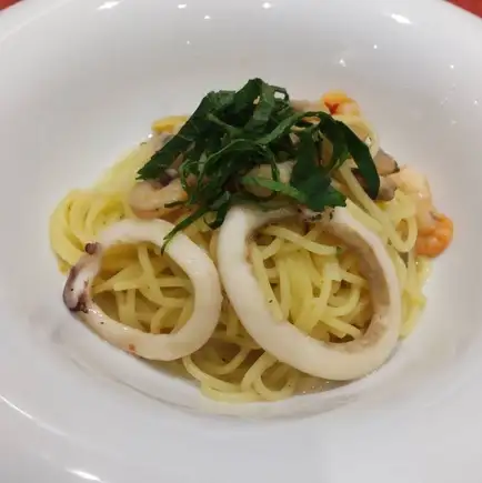 『お得なランチセット』　大葉と海鮮のペペロンチーノ　10:00～15:00