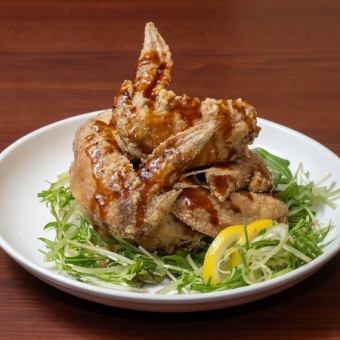 月～木曜日限定●予約限定●生ビール⇒180円、レモンサワー・ハイボール⇒100円●1組限定