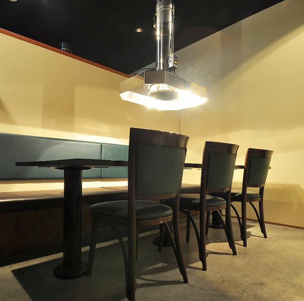 テーブルがご希望のお客様には、最大6名様までのテーブル個室をご用意致します。 プライベート空間の中で美味しいお肉をお召し上がりください◎