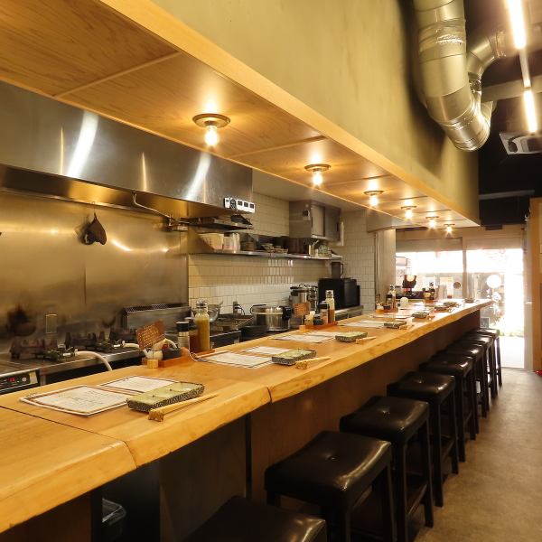 【西新宿五丁目駅近くの絶品ランチスポット】西新宿五丁目駅からわずか4分、会社員の皆様のランチや近隣の方々、さらには旅行中のお食事にもぴったりなレストランです。多彩なメニューとアットホームな雰囲気が魅力で、リラックスした食事を楽しめます。おひとり様でも気軽に立ち寄れるため、ぜひお気軽にお越しください。