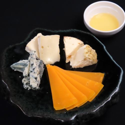 チーズの5種盛り合わせ
