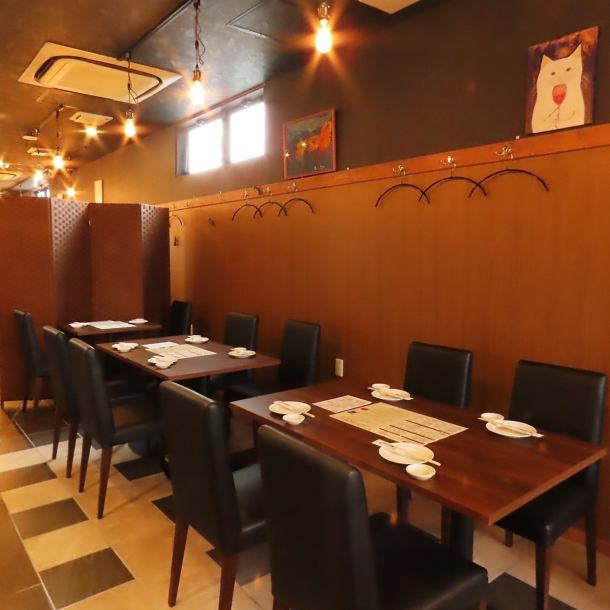 おしゃれで洗練された雰囲気のまぐろ専門店が新潟駅近くに登場！女子会にも最適なこの場所では、旨いまぐろを存分に味わえるオリジナル料理が揃い、スパークリングワインや日本酒など厳選ドリンクも豊富♪映える料理とともに、気軽に楽しい時間をお楽しみいただけます◎