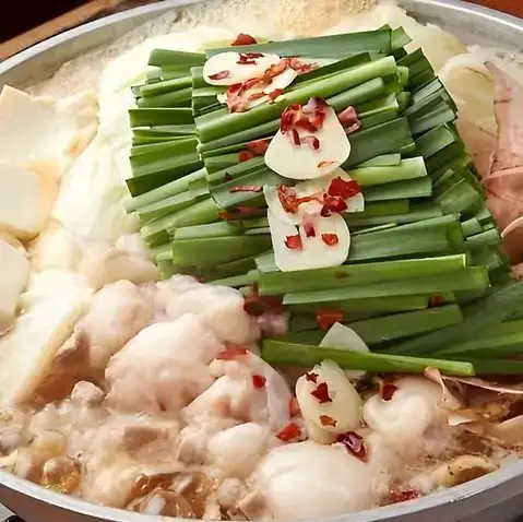 当店のおすすめ！　あつあつもつ鍋各種