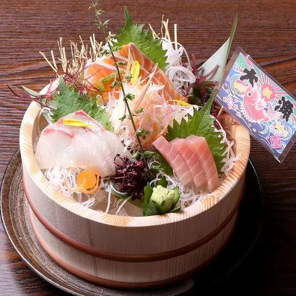 お肉にお魚、旨いもん盛りだくさん!