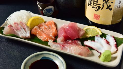 Fresh fish is served in a luxurious banquet course. Enjoy a banquet in a private room with a Japanese atmosphere!