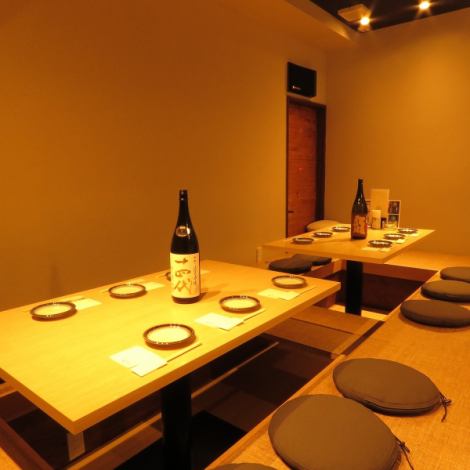 [For various banquets ◎] In the back of the store, we have digging seats for up to 12 people.The seats are spacious, so you can relax.As it is a popular seat, we recommend you to make an early reservation! Please feel free to contact us!