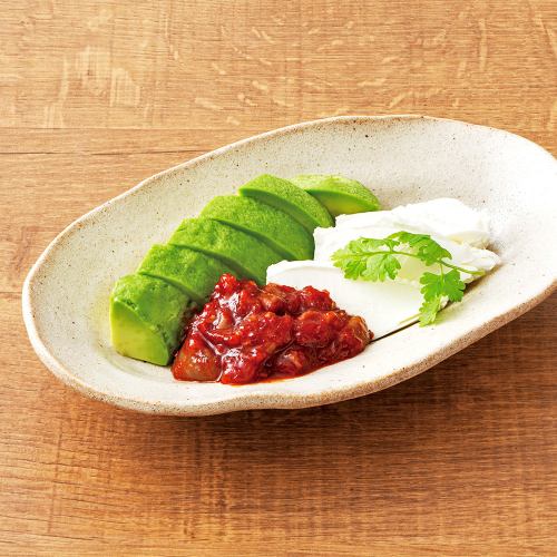 アボカドクリームチーズチャンジャ/アボカドとねぎとろの海苔まみれ 各