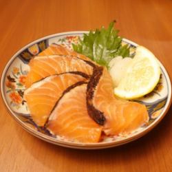 サーモンたたきポン酢