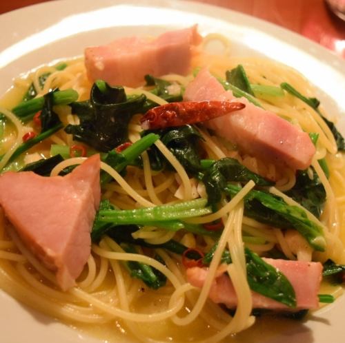 【Oil】ほうれん草とベーコンのペペロンチーノ