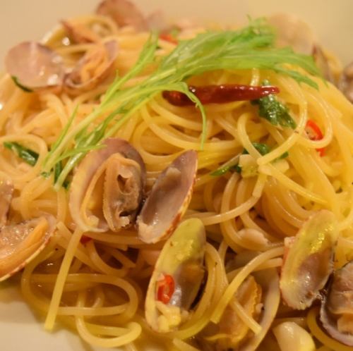 【Oil】あさりと青菜のボンゴレ・ビアンコ