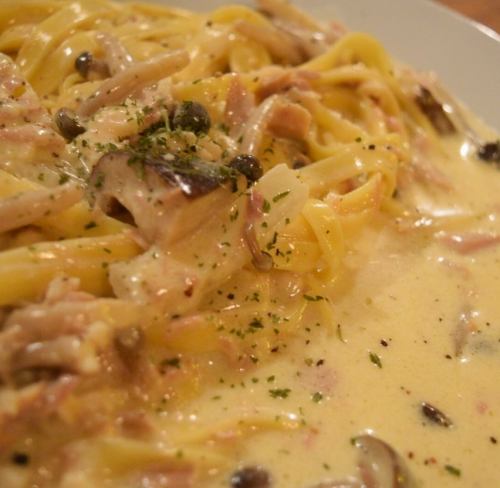 【Cream】キノコとツナのフィットチーネ/【Cream】厚切りベーコンとキノコのフィットチーネ