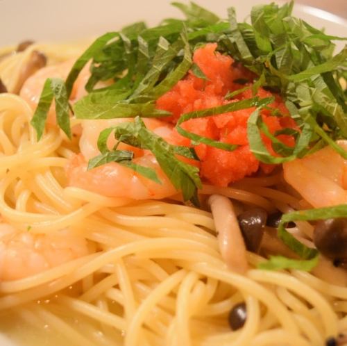 【Japanese-style】明太子とエビとキノコの青じそ風味