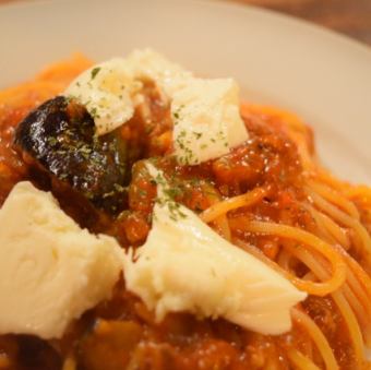 【Bolognese】モッツァレラとナスのミートソース