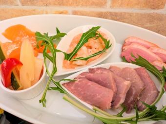 前菜の盛り合わせ