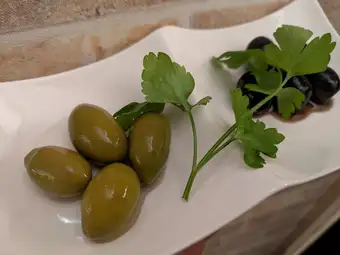 橄榄拼盘
