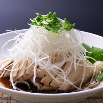 Steamed chicken with cold green onions
