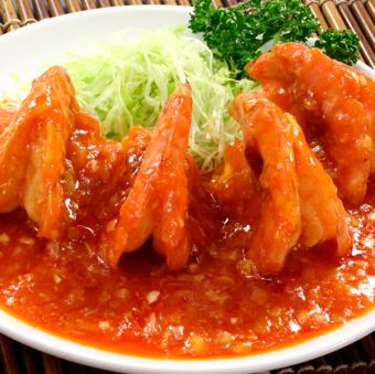 Shrimp with mayonnaise, simmered with chili shrimp