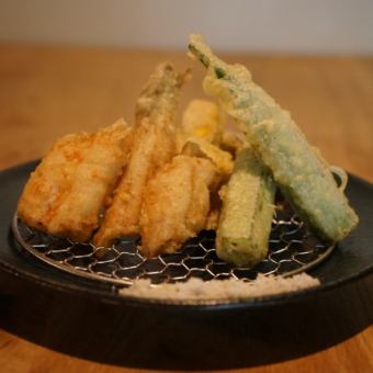 Conger eel and vegetable tempura