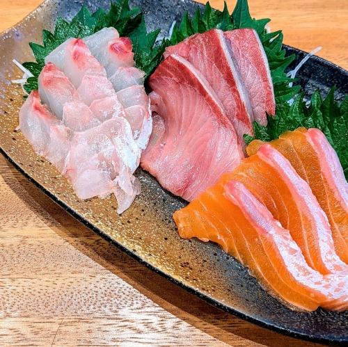 制度抜群の旬の魚を使った自慢のお刺身！詳細は別紙メニューご覧ください