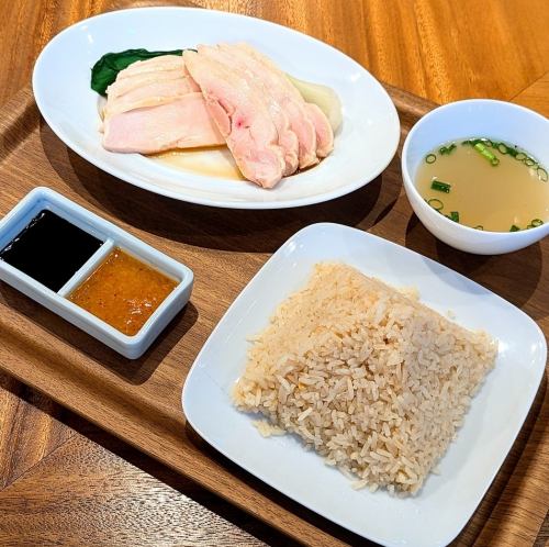 セット(チキン、ライス、スープ)
