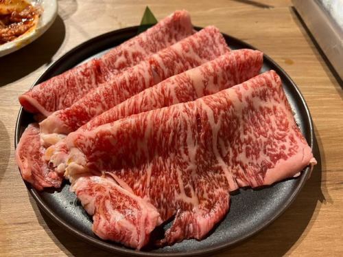 とろ肉3秒炙りは絶品