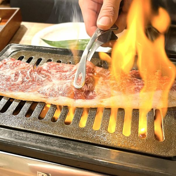 【ビーフ鈴木名物！とろ肉３秒炙り】