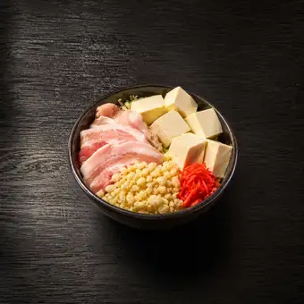 White Daruma-yaki (made with tofu)