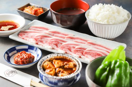 金肉屋カルビ、魔法の冷やしピーマンランチ