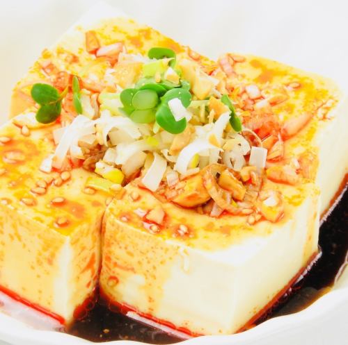 毛豆/芝麻辣椒油中国冷豆腐
