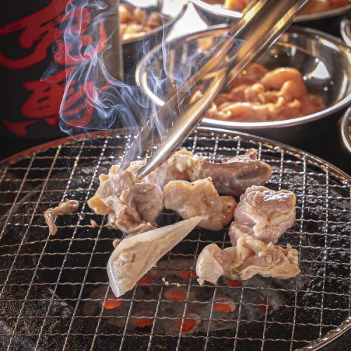 丁寧に焼き上げた鶏焼肉