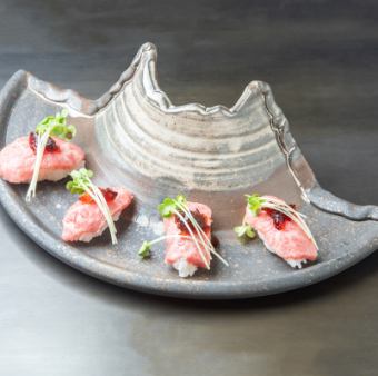 黒毛和牛の肉の寿司