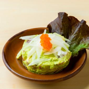 マグロとサーモンのアボカドタルタル