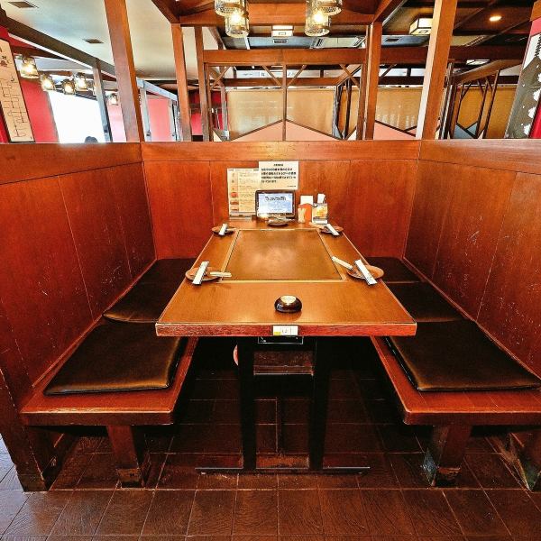 駅から徒歩5分の好立地。お好み焼きだけでなく、鉄板焼き・麺類・ご飯物等数多くの料理が揃う。宴会にもおすすめ。