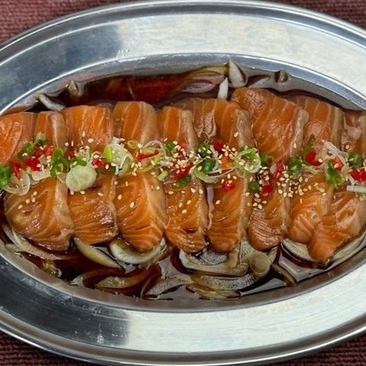 《一口メニュー》【4枚】カンジャンサーモン/ヤンニョムサーモン[辛★]　各