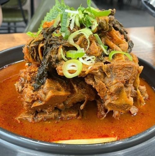 プルコギキムチ鍋[辛★★]/カムジャタン[辛★★]/ホルモン鍋[辛★★]