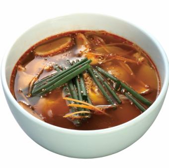 Kalbi soup (spicy level 1) / Daegutan soup (spicy level 3)