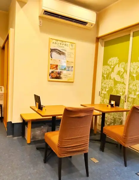 【暖かな雰囲気でいつまでも居たくなる♪】店内は「和」の雰囲気を存分に味わえる明るい空間です!お一人様でも入りやすいカジュアルで明るい雰囲気も魅力の一つです。即予約・リクエスト予約も可能ですので、お気軽にお問い合わせください!