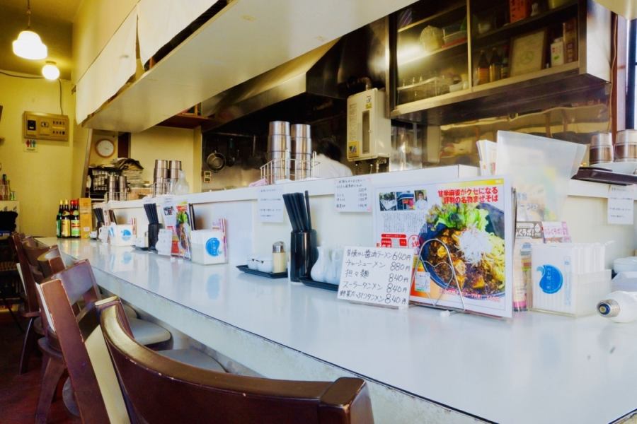 味のある店内は一度来ればまた来たくなる、どこか懐かしくなれる雰囲気です。