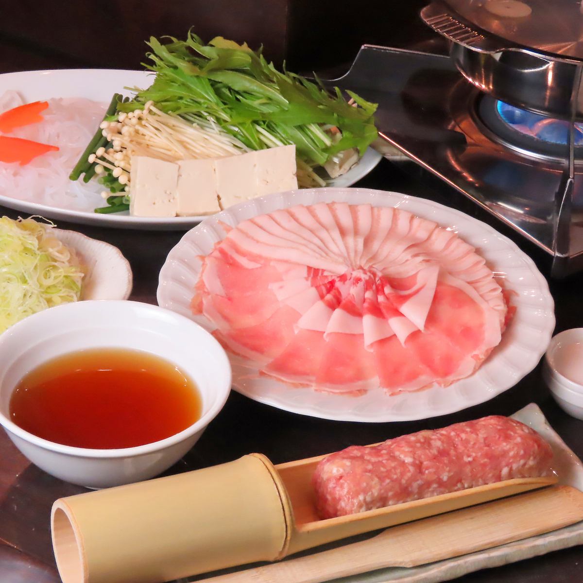大事な接待や大切なお食事に上品なお料理をお味わい下さいませ。