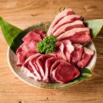 オススメ！【羊肉4種！盛り合わせ】(1人前)