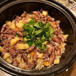 Kamameshi with firefly squid and bamboo shoots