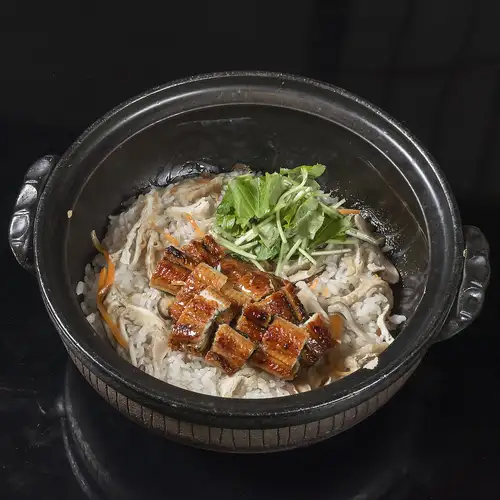 【フワフワ】うなぎの釜飯