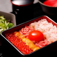 【一日5餐限定】能登牛高级肉海鲜玉手箱 4,800日元（含税）