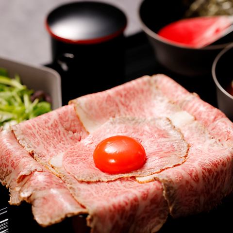 享用我们引以为傲的 Noto Beef Prem Mimam 烤牛肉