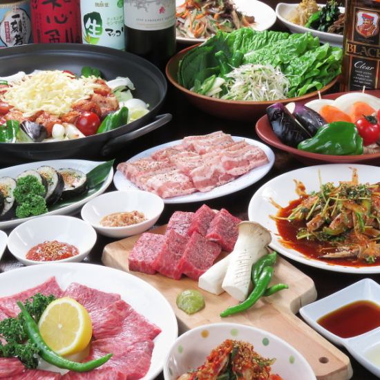 Korean home cooking that mind and body become healthy after eating once with raw A4 black beef of attention