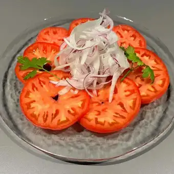 まるごとトマトサラダ