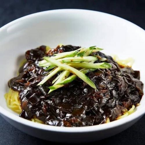 ジャジャ麺